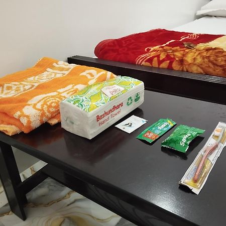 Hotel Labbaik Farmgate Dhaka Buitenkant foto